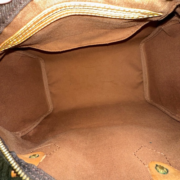 SOLD! - Picture 11 of 12